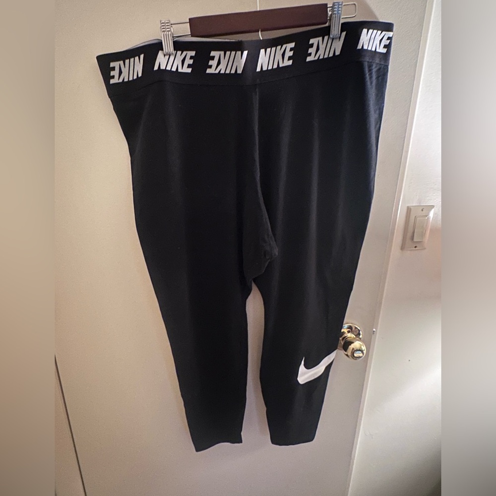 Nike Black Plus Size Leggings